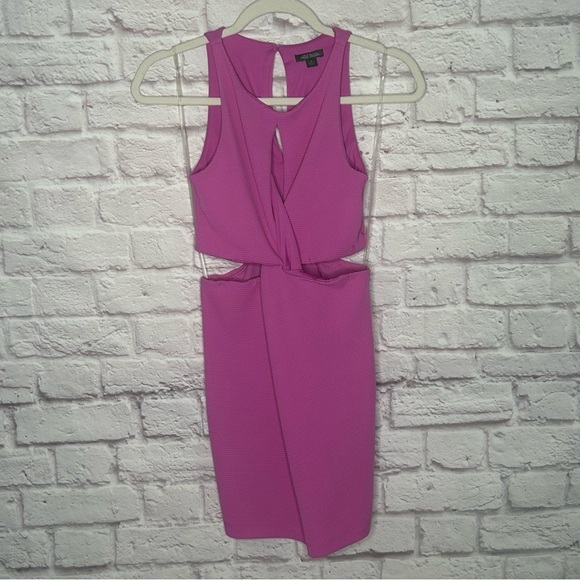 Wild Fable Women's Sleeveless Twist-Front Bodycon Dress - Picture 5 of 12